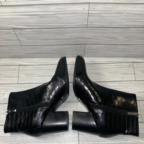 Nine West BLK Bootie “Croc” Embossed Leather Side Zip Block Heel - Picture 6 of 9